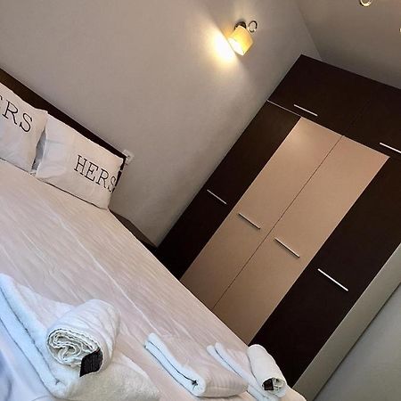 Modern Apartament Central Old Town براشوف المظهر الخارجي الصورة