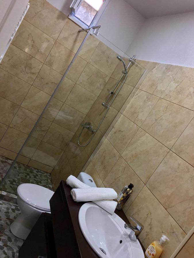 Modern Apartament Central Old Town براشوف المظهر الخارجي الصورة