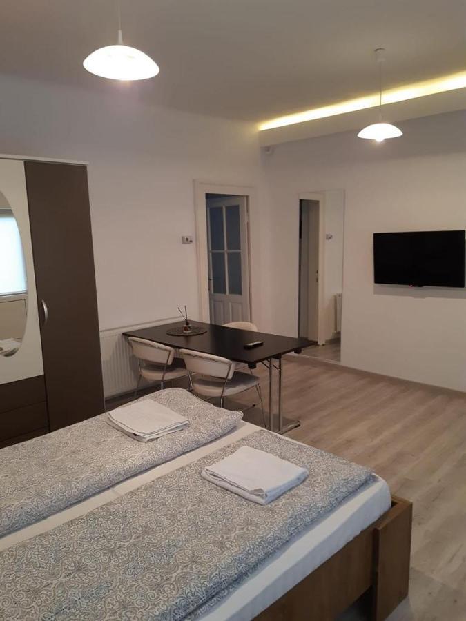 Modern Apartament Central Old Town براشوف المظهر الخارجي الصورة